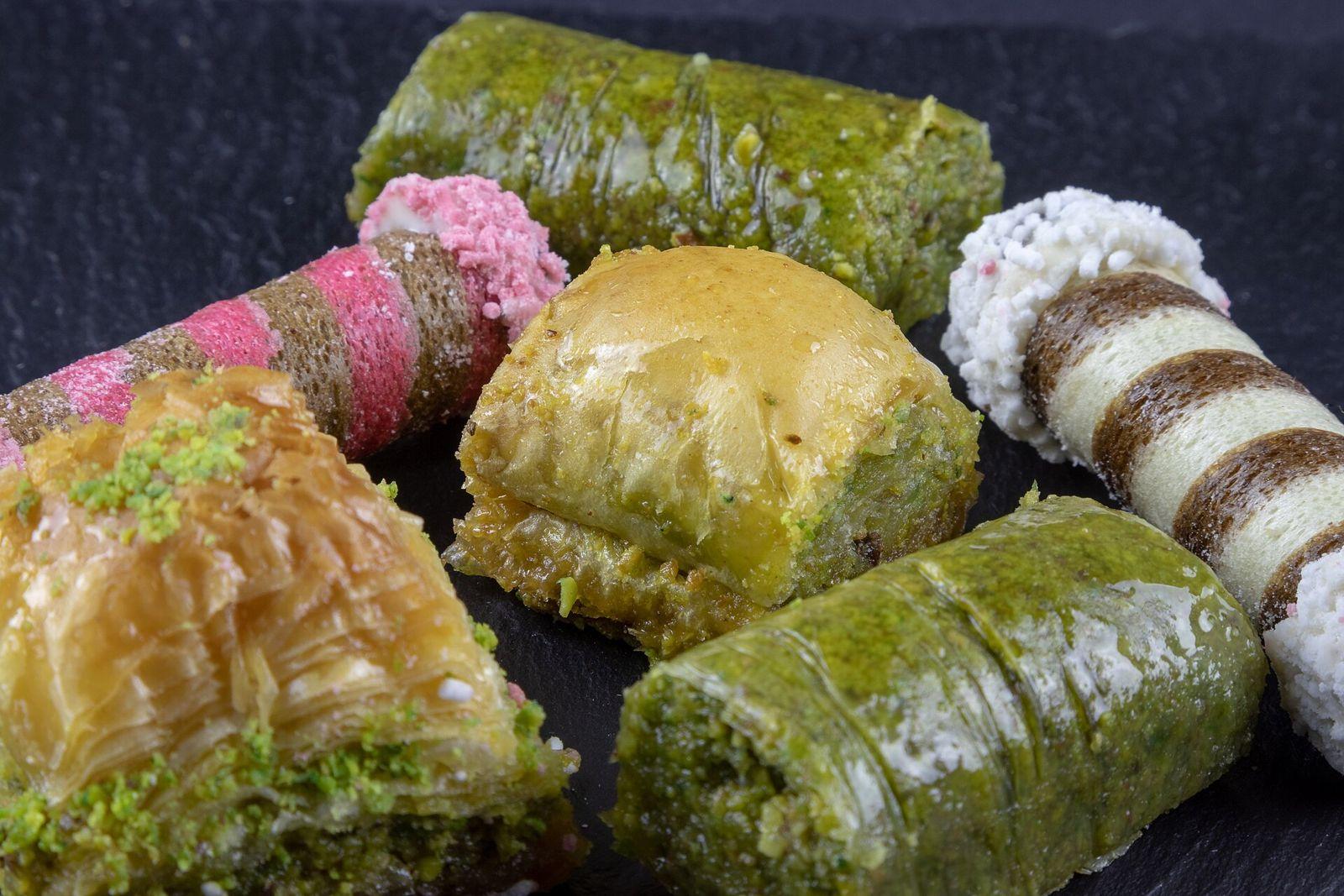 Seyidoglu Assortment Baklava with Pistachios